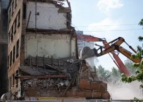 Большинство россиян считает, что регионам нужна реновация больше, чем Москве