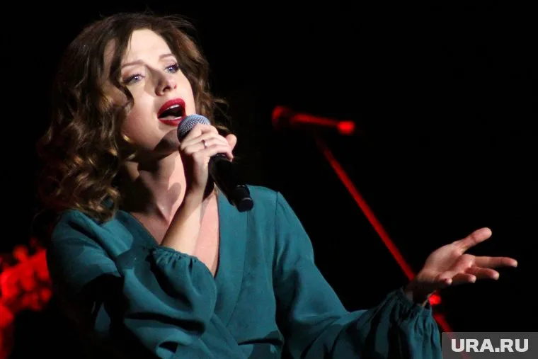 Савичева спела на свадьбе у белорусских молодоженов (архивное фото)