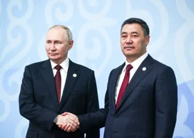 Путин поздравил Жапарова с днем рождения