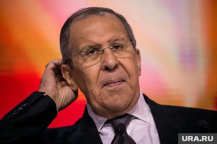 Лавров сообщил, что передал послание Байдена Путину