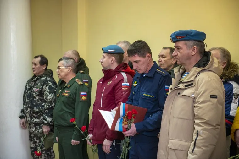 Похороны на Северном кладбище погибшего в зоне СВО старшего сержанта ВДВ Рожкова Вадима. Пермь