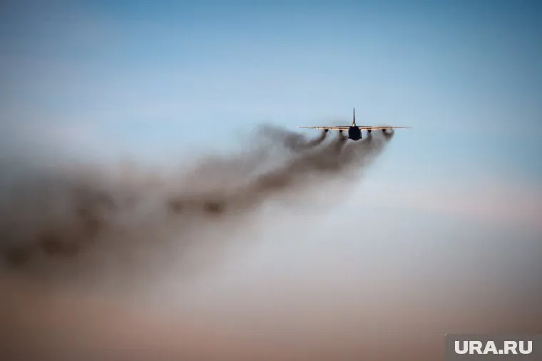 Самолет рухнул при заходе на посадку
