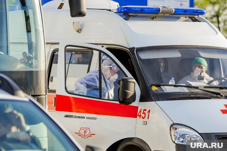 Мужчину доставили в специализированное медучреждение