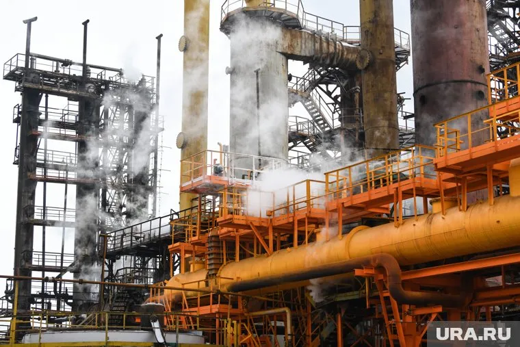 Решение ввести потолок цен на газ из РФ дестабилизирует рынки, считает Юрий Сентюрин