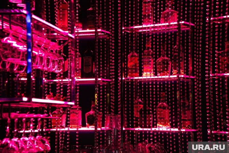 В клубе играли песни исполнителей из Белоруссии