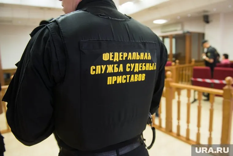 Россияне столкнулись с неоднократным списыванием одних и тех же штрафов со своих счетов в банках