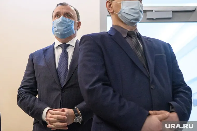 Алексей Орлов (слева) трудоустроит как минимум одного из своих конкурентов