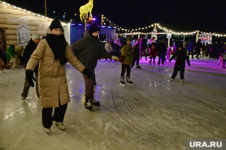 Громкая музыка от катка в Нижневартовске мешает жителям рядом стоящих домов