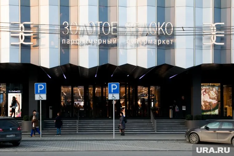 Высвободившиеся после сокращения штата деньги пойдут на строительство нового магазина