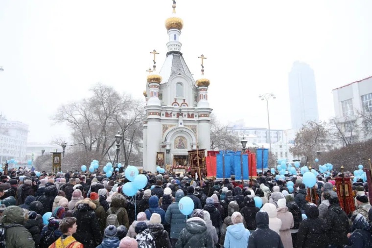 В крестном ходу приняло участие 5 тысяч человек