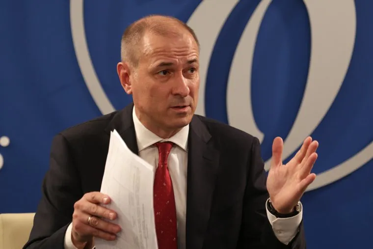 Пресс-конференция кандидата в губернаторы Пермского края Константина Окунева. Пермь, Окунев Константин