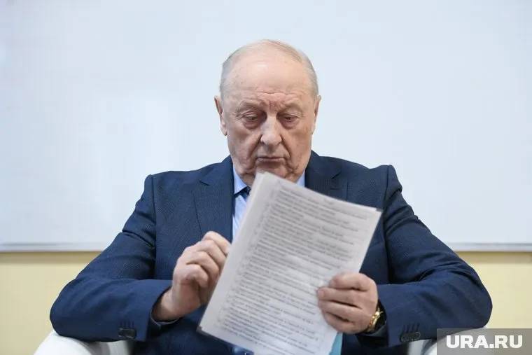 Эдуард Россель
поделится профессиональным политическим опытом со студентами УрФУ