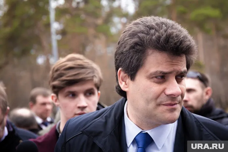 Мэр хотел благоустроить семь районов ко Дню города — со всеми задачами справился только один