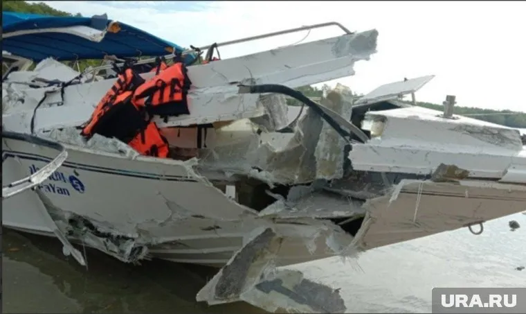 Всего при столкновении катеров пострадали 22 человека