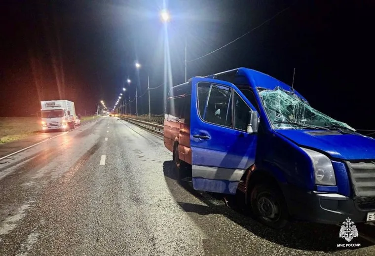 В салоне микроавтобуса находился 21 пассажир