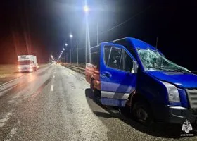 В Калмыкии семь человек погибли в столкновении автобуса и грузовика