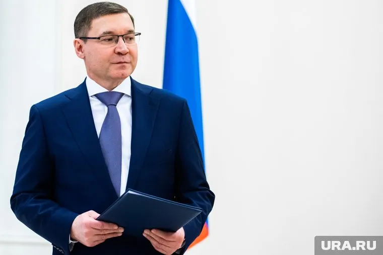 Полпред президента в УрФО Владимир Якушев обратился к уральцам в День России