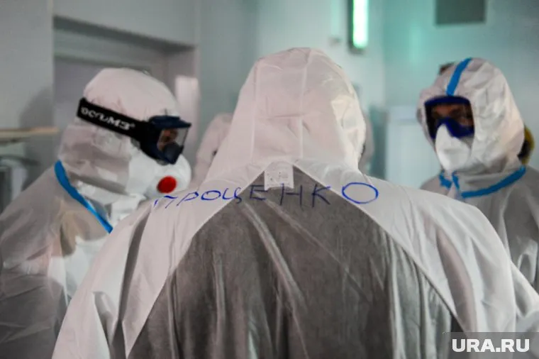 За последние дни количество больных омикрон-штаммом выросло в три раза