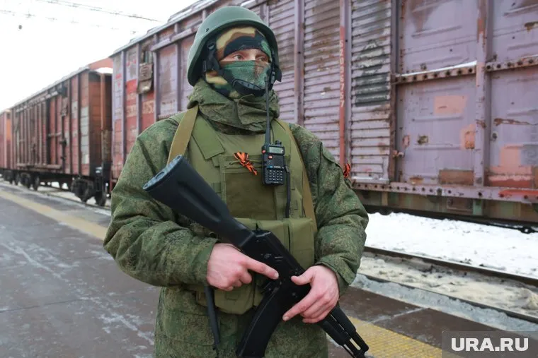 Мобилизованный югорчанин Алексей Крецул получил зарплату в качестве военнослужащего