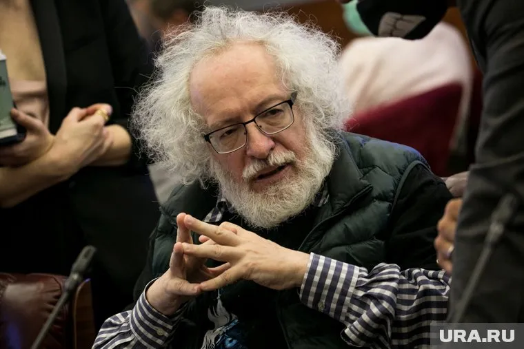 Алексей Венедиктов приехал в Екатеринбург поддержать Евгения Ройзмана