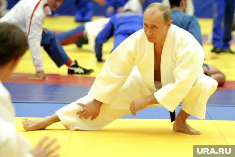 Путин занимается самбо и дзюдо с 11 лет