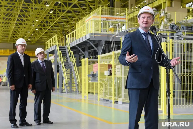 Гендиректором компании больше 13 лет является Андрей Козицын (на фото справа)