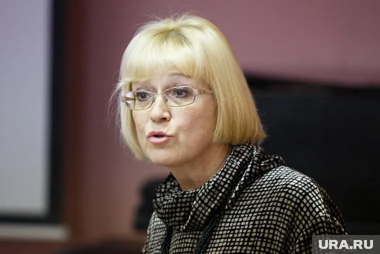 Родители учеников лицея №130 — против назначения Умниковой директором