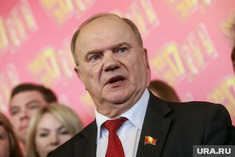 Геннадий Зюганов ищет себе новых соратников