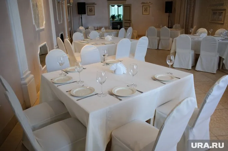 Зал для приема гостей может вместить 200 человек