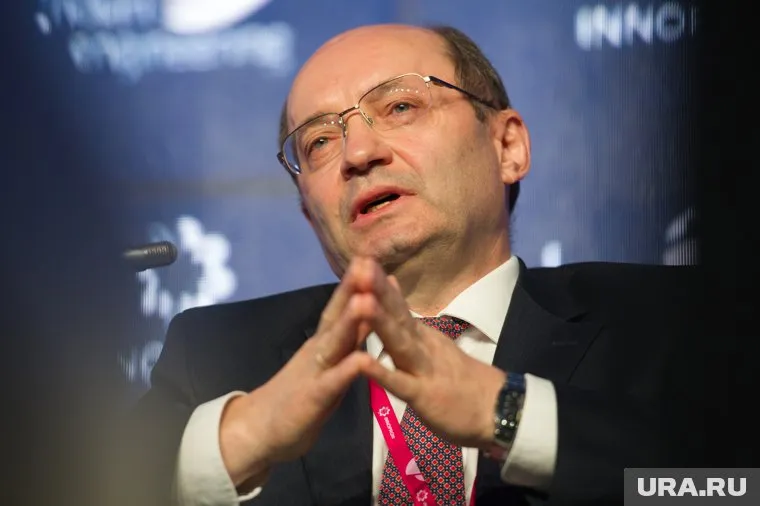 Александр Мишарин уже пять лет не губернатор, а силовики находят все новые и новые поводы для расследований