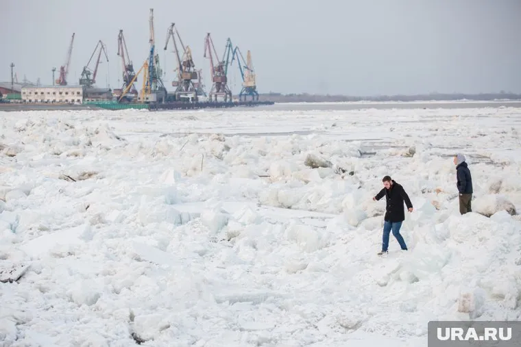 Голова ледохода дошла до столицы Ямала 