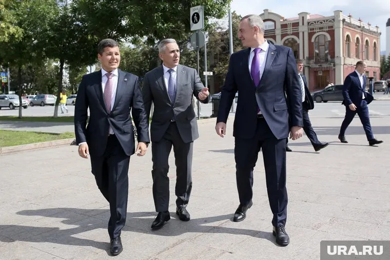 Летом 2024 года губернаторы "тюменской матрешки" встречались в столице Тюменской области