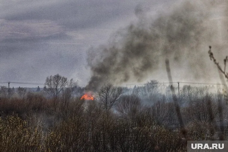 Пожарные ликвидировали возгорание в Кургане