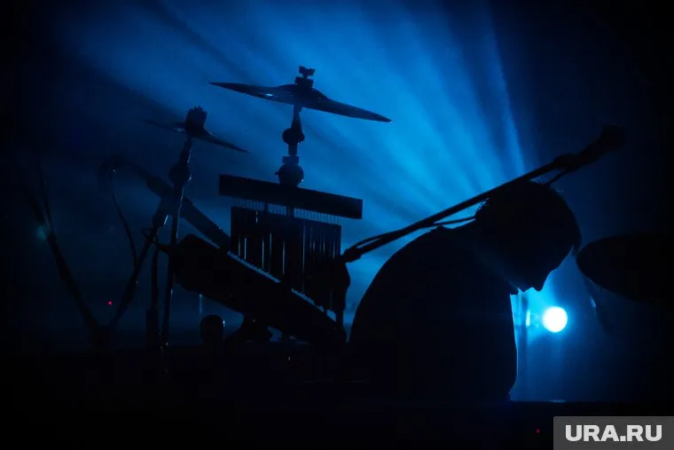 Чарли Уоттс умер в больнице в окружении своей семьи, сообщил агент музыканта (архивное фото)