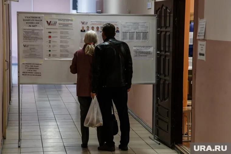 Каждый бюджетник должен был привести с собой двух человек