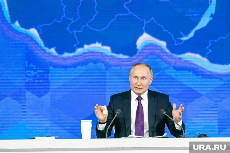 Рейтинг доверия к Путину составил 71%
