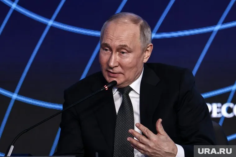 Путин провел совещание по программе капремонта образовательных учреждений