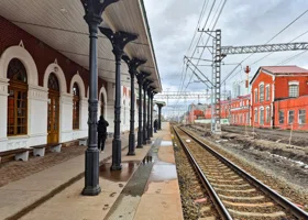 Ямальские власти рассказали о судьбе железнодорожного вокзала в Ноябрьске