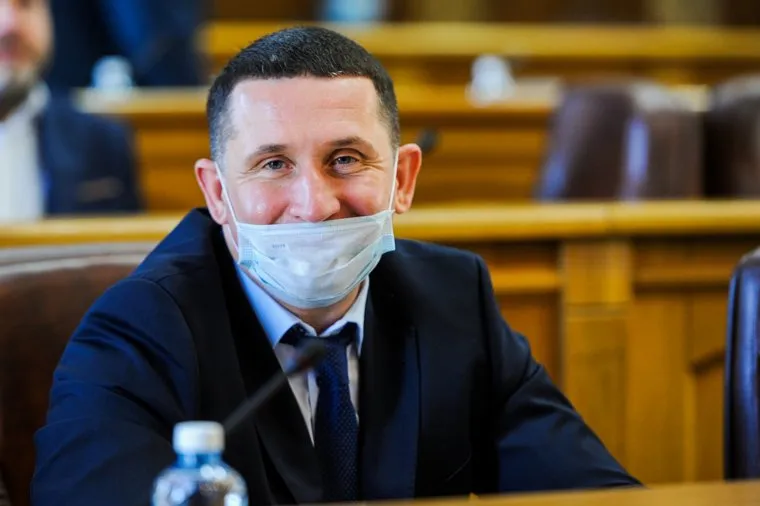 Первая сессия нового состава Законодательного собрания Челябинской области. Челябинск