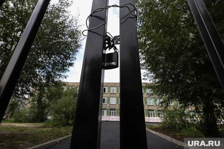 Из-за коронавируса в Екатеринбурге закрылась вторая школа подряд