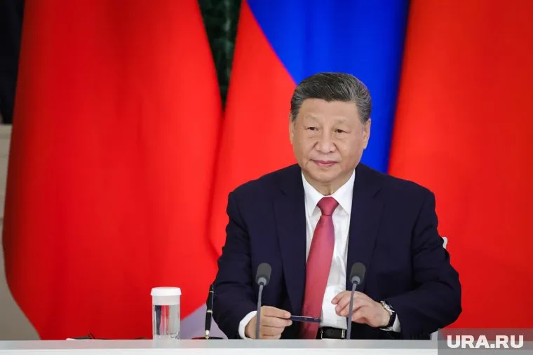 Председатель КНР обратился к своему сербскому коллеге, пообещав выполнить любую просьбу