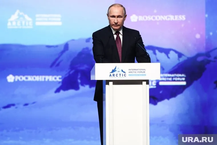 Владимир Путин обвинил европейских лидеров в договоренностях с Гитлером