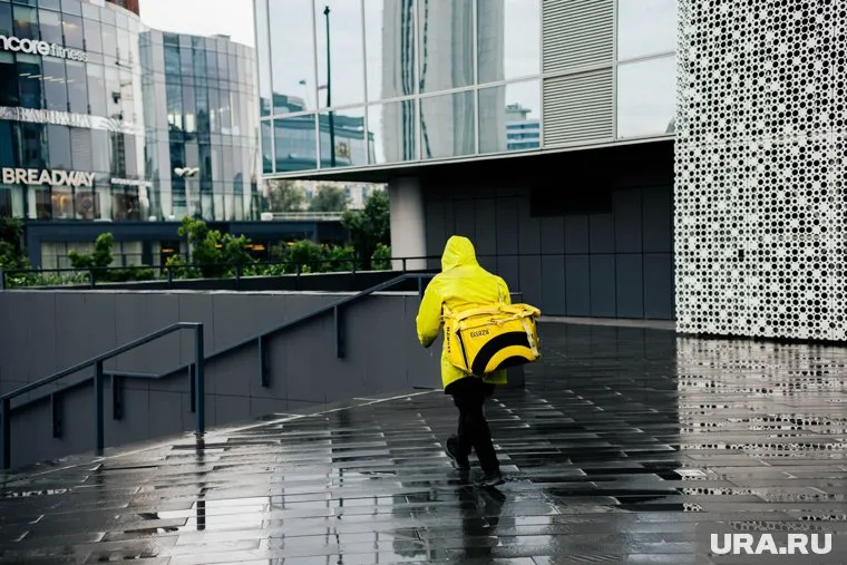 Мера принята для повышения качества и безопасности услуг, сообщила пресс-служба