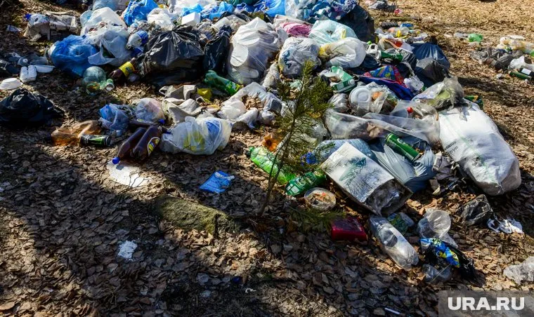 Мусор остается после туристов