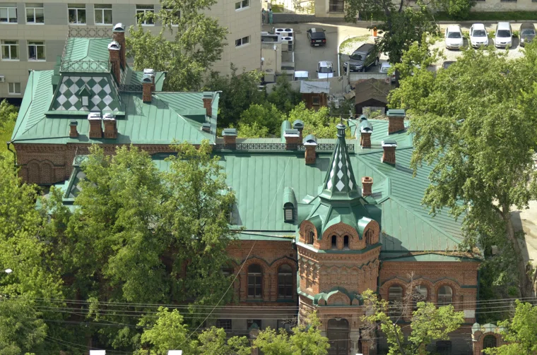 Благодаря усадьбе железнова Екатеринбург попал в российский то с самыми известными приведениями страны