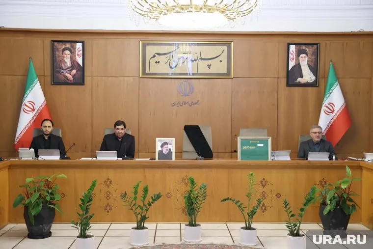 Президент Ирана Эбрахим Раиси выбрал американский вертолет