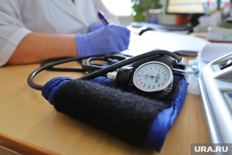 Депздрав отберет 100 молодых специалистов, которые получат выплаты