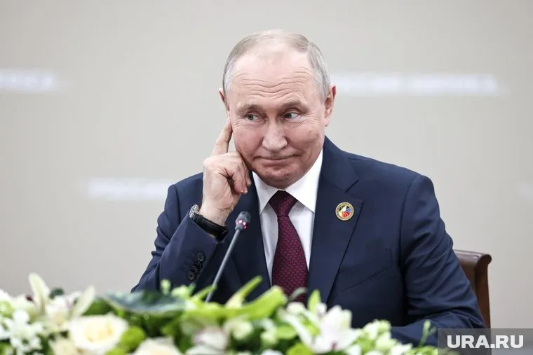 Владимир Путин встретился с волонтерами и детьми участников СВО