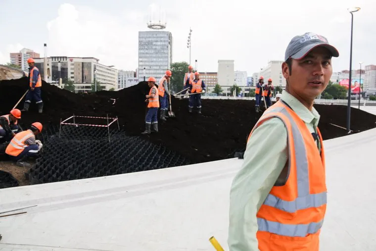 Строительная площадка нового музыкального фонтана на городской эспланаде. Пермь