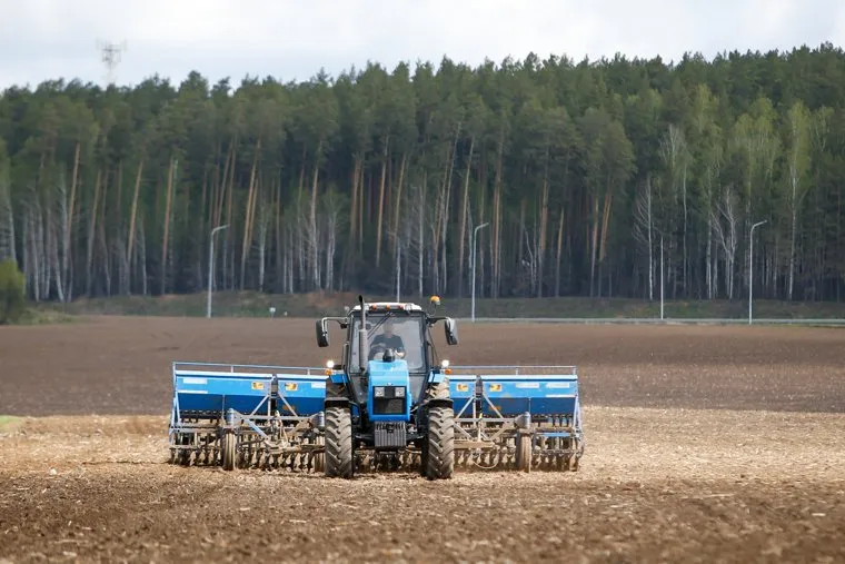 Сев ячменя ООО Бородулинское . Свердловская область